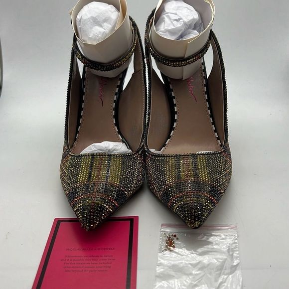 Betsey Johnson DARLING YELLOW PLAID Flared Rhinestone Heel Pump Womens 6 - Picture 2 of 11
